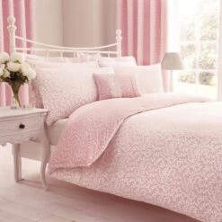 Annie Pink Reversible Duvet Cover And Pillowcase Set 23 Annie Pink Reversible Duvet Cover And Pillowcase Set -Bedding Store 30213259
