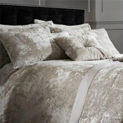 Catherine Lansfield Crushed Velvet Duvet Cover And Pillowcase Set -Bedding Store 30705253 alt01