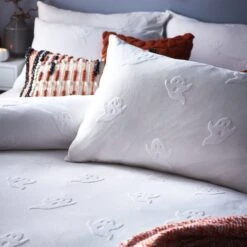 The Linen Yard Ghost Tufted 100% Cotton Duvet Cover And Pillowcase Set -Bedding Store 30747813 alt01