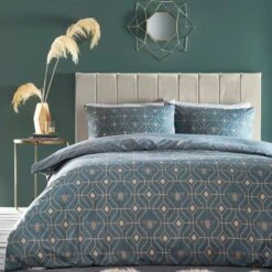 Furn. Bee Deco Duvet Cover And Pillowcase Set