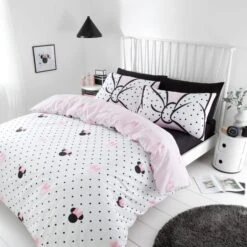 Disney Minnie Mouse Duvet Cover And Pillowcase Set