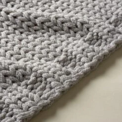Chunky Knit Recycled Throw 130cm X 170cm -Bedding Store 30826706 alt01