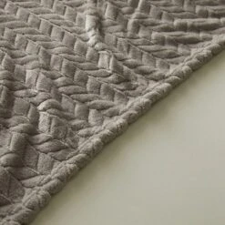 Amelia Recycled Throw, 200cm X 200cm 31 Amelia Recycled Throw, 200cm X 200cm -Bedding Store 30829484 alt03