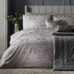 Laurence Llewelyn-Bowen Firenza Duvet Cover And Pillowcase Set