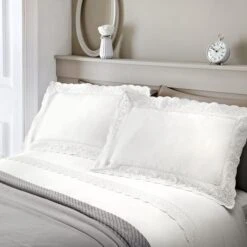 Serene Renaissance White Duvet Cover And Pillowcase Set -Bedding Store 30859059