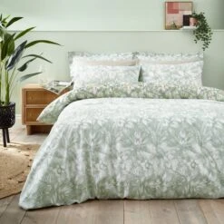 Soft Tropics Duvet Cover & Pillowcase Set -Bedding Store 30868601 alt02