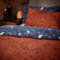 Furn. Witchy Vibes Duvet Cover And Pillowcase Set Rust -Bedding Store 30877043 alt02