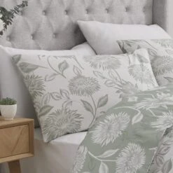 Dreams And Drapes Chrysanthemum Reversible Duvet Cover And Pillowcase Set -Bedding Store 30888395 alt04