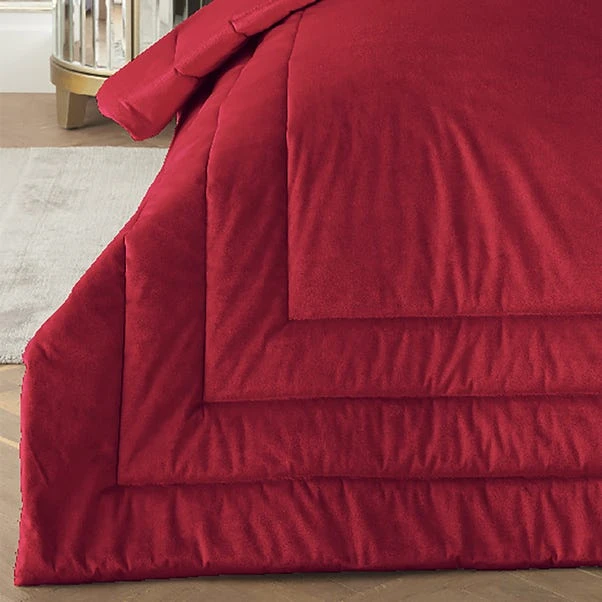 Laurence Llewelyn Bowen Chic Bedspread 150cm X 220cm 4 Laurence Llewelyn Bowen Chic Bedspread 150cm X 220cm - Image 2