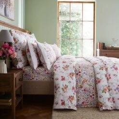 Dorma Modern Ditsy Bedspread -Bedding Store 30900542 alt02