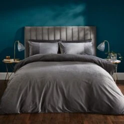 Liliana Pleated Luxury Velvet Duvet Cover And Pillowcase Set -Bedding Store 30901219