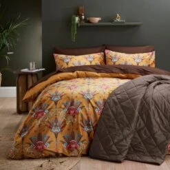 Castleton Bedspread -Bedding Store 30902920 alt02