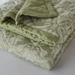 Dorma Fuchsia Bells Bedspread -Bedding Store 30927619 alt01