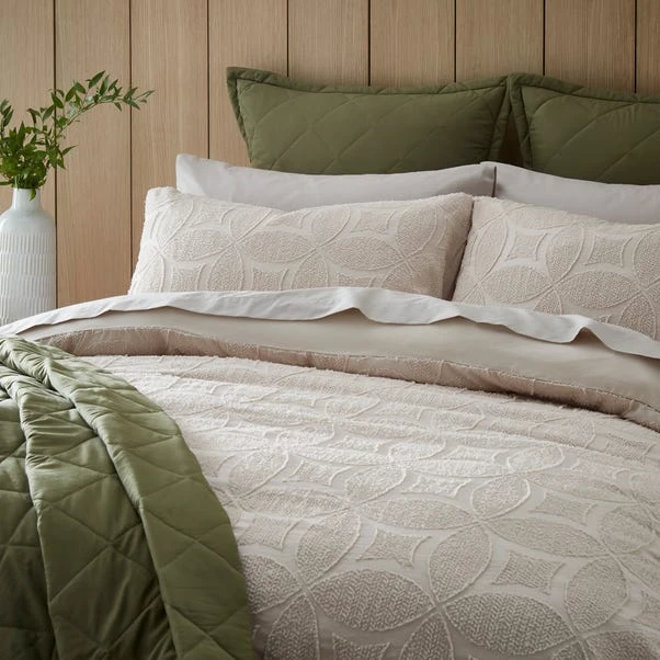 Alda Textured Duvet Cover And Pillowcase Set 5 Alda Textured Duvet Cover And Pillowcase Set - Image 3
