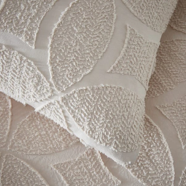 Alda Textured Duvet Cover And Pillowcase Set 7 Alda Textured Duvet Cover And Pillowcase Set - Image 5