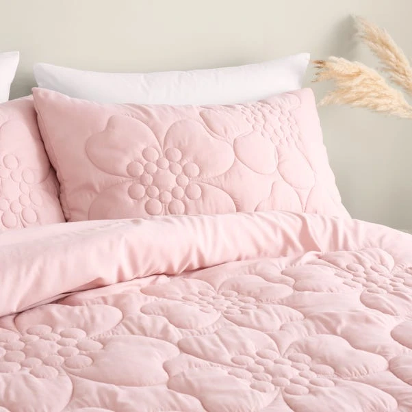 Hansley Floral Quilted Duvet Cover And Pillowcase Set 16 Hansley Floral Quilted Duvet Cover And Pillowcase Set - Image 14