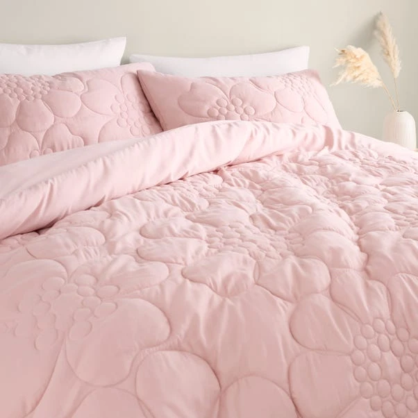 Hansley Floral Quilted Duvet Cover And Pillowcase Set 17 Hansley Floral Quilted Duvet Cover And Pillowcase Set - Image 15