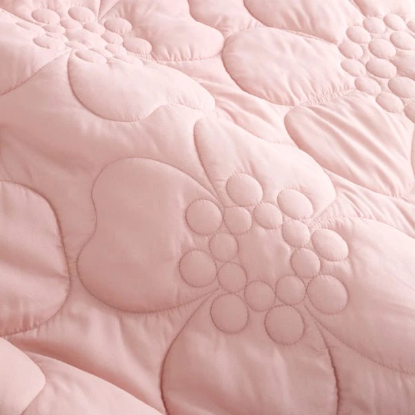 Hansley Floral Quilted Duvet Cover And Pillowcase Set 18 Hansley Floral Quilted Duvet Cover And Pillowcase Set - Image 16