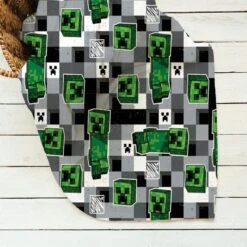 Minecraft Scribble Fleece Blanket -Bedding Store 30931055 alt03