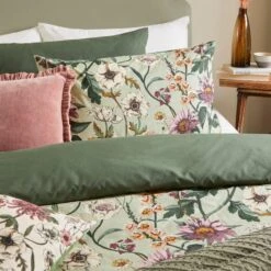 Wylder Nature Wallflower Reversible Duvet Cover And Pillowcase Set -Bedding Store 30933072 alt01