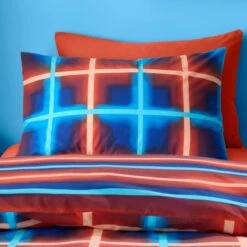 Red & Blue Neon Checks Reversible Duvet Cover And Pillowcase Set -Bedding Store 30945317 alt01