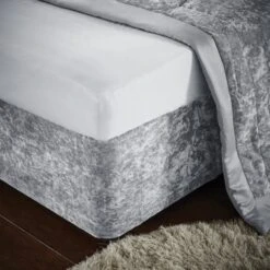 Catherine Lansfield Crushed Velvet Divan Base Bed Wrap -Bedding Store 30956817 alt01