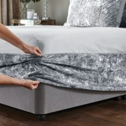 Catherine Lansfield Crushed Velvet Divan Base Bed Wrap -Bedding Store 30956817 alt03