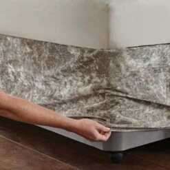 Catherine Lansfield Crushed Velvet Divan Base Bed Wrap -Bedding Store 30956820 alt04