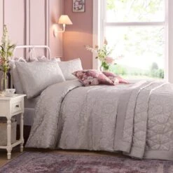 Worcester Duvet Cover & Pillowcase Set -Bedding Store 30963997 alt08