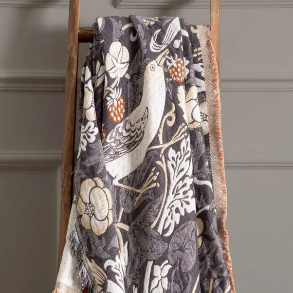 Morris & Co. Strawberry Thief Throw 130cm X 170cm 14 Morris & Co. Strawberry Thief Throw 130cm X 170cm - Image 12