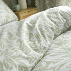 Catherine Lansfield Sorrel Leaves Reversible Duvet Cover & Pillowcase Set -Bedding Store 30983048 alt05